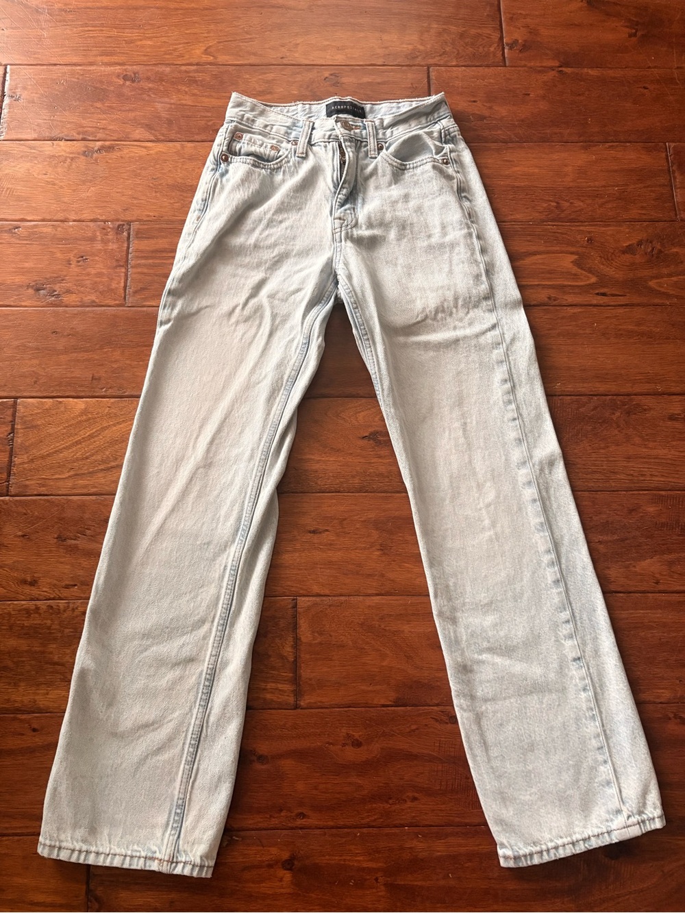 Aeropostale Light Wash Baggy Barrel High Rise Jeans - Picture 4 of 7